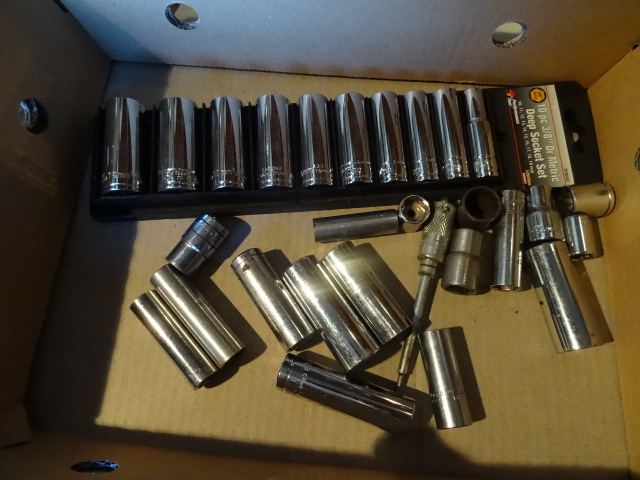 lot 146 image: Misc deep well sockets...
