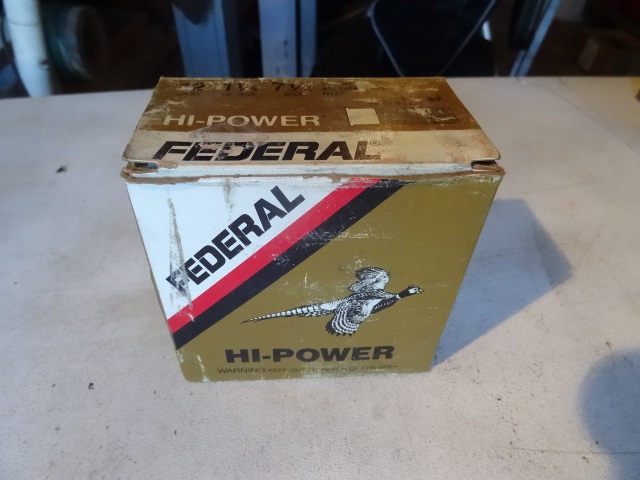 lot 170 image: Federal 12 gauge shot gun shells. Q...