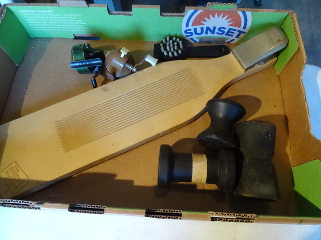 lot 181 image: Boat guide rollers. Fishing reels. ...
