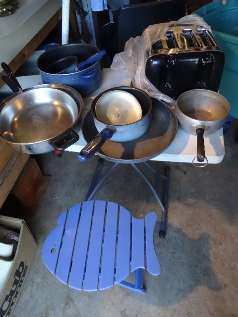 lot 221 image: Misc pots and pans. 4 slice toaster...