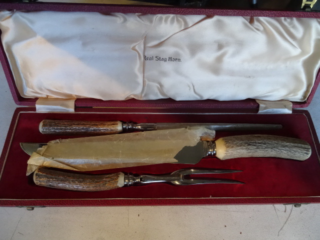 lot 230 image: Real Staghorn knife. Lewis and rose...