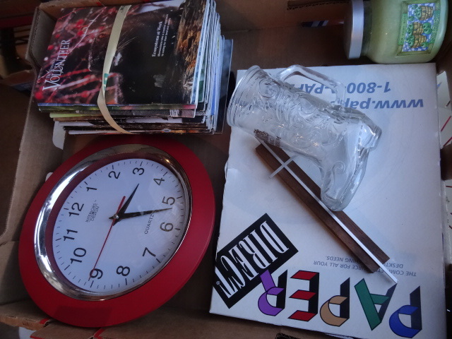 lot 285 image: wall clock. Volunteer magazines. Te...