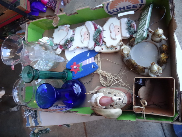 lot 291 image: Misc christmas, glassware, and vase...