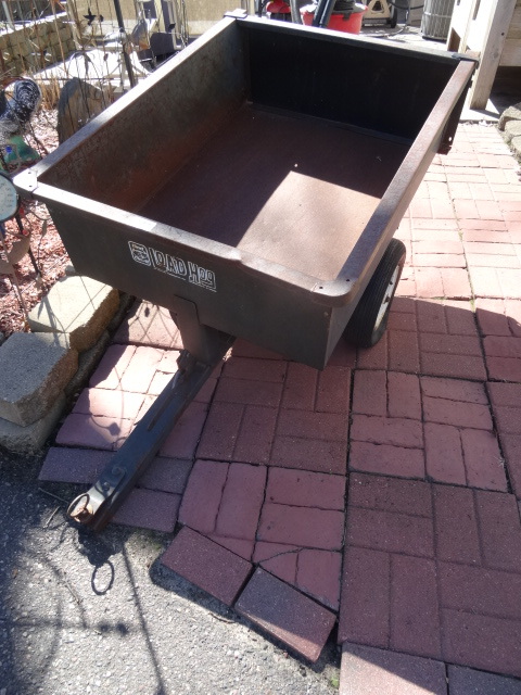 lot 292 image: Load hog lawn and garden trailer. D...