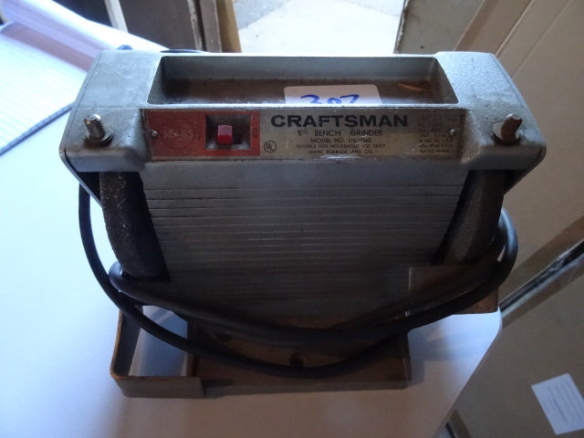 lot 307 image: Craftsman bench grinder. 31518560. ...
