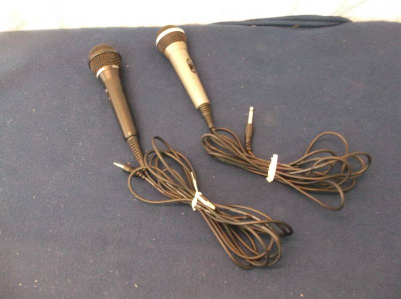 Microphone