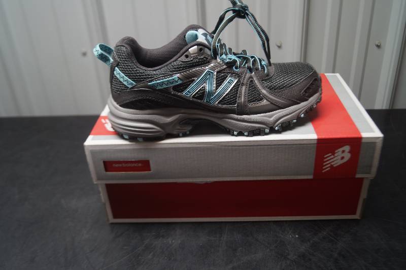 Tennis Shoes