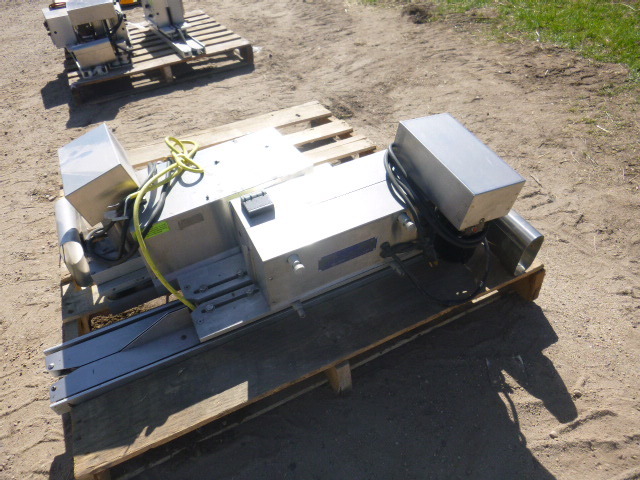lot 36 image: 2 APM Banding Sealers