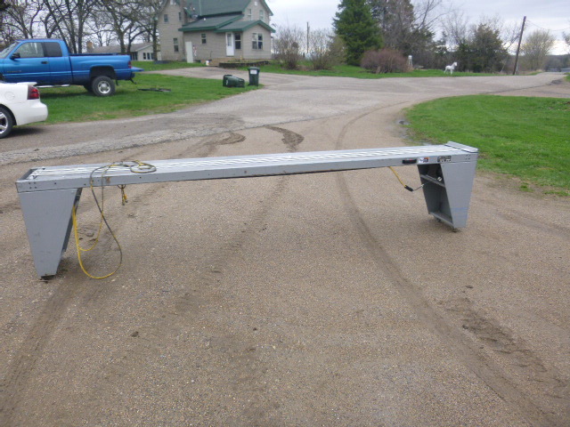 lot 44 image: Kirk Rudy 12 Conveyer