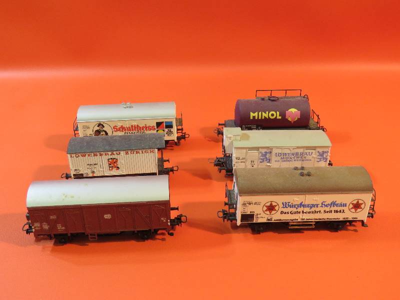lot 210 image: Vintage Train Cars