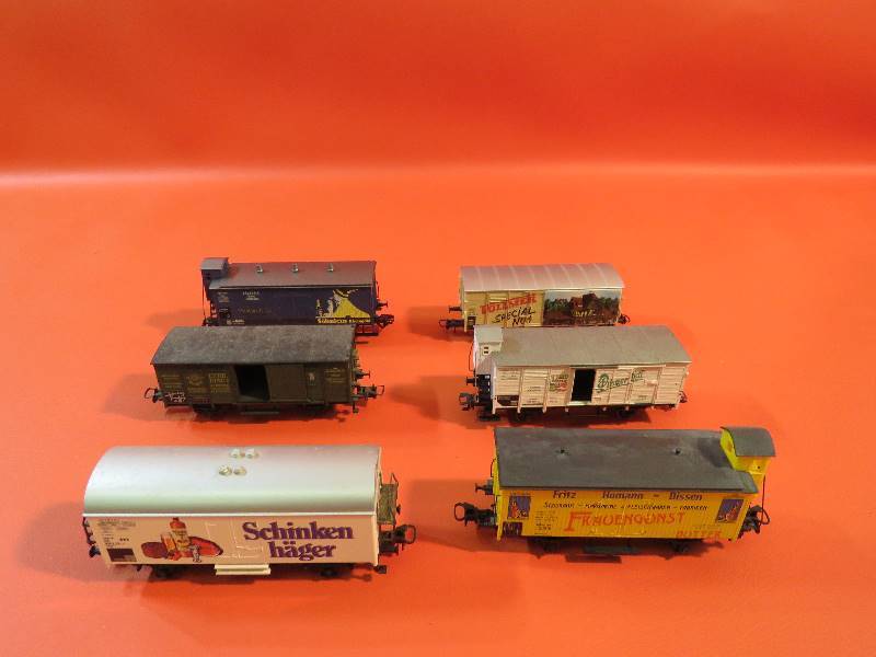 lot 215 image: Vintage Train Cars