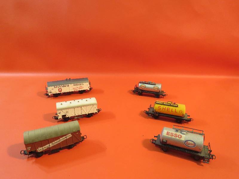lot 219 image: Vintage Train Cars