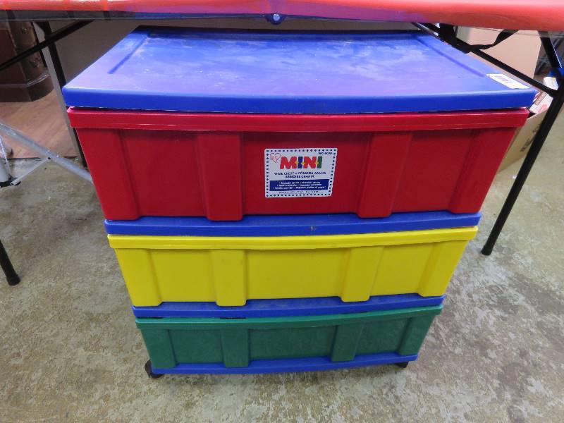 lot 235 image: Plastic Storage Bin