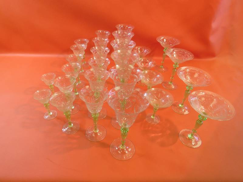 lot 269 image: Vintage Crystal Set