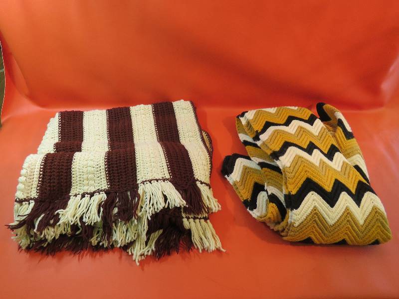 lot 291 image: Afghans