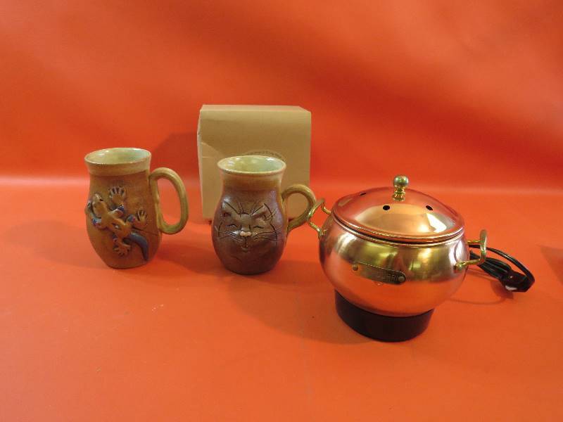 lot 295 image: Pottery Mugs and More