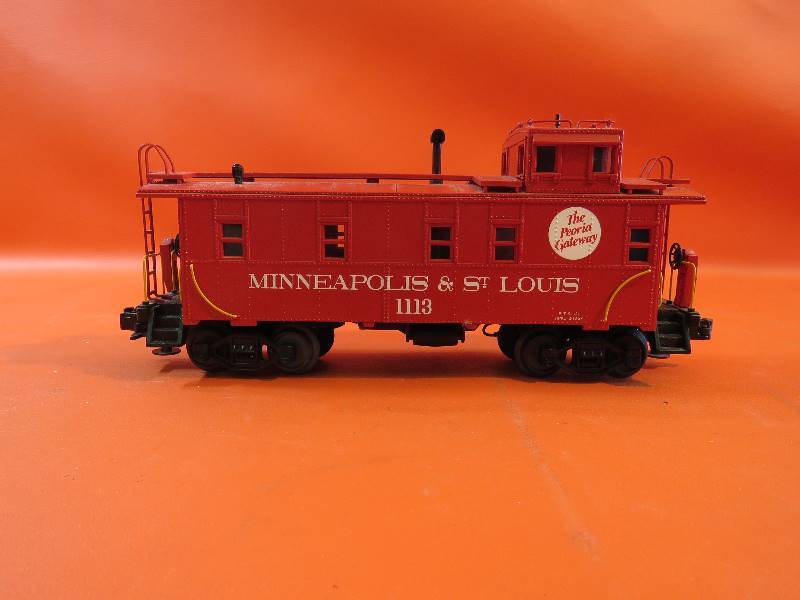 lot 300 image: Minneapolis & St. Louis Train Car