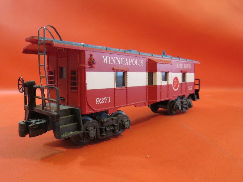 lot 303 image: Minneapolis & St. Louis Train Car