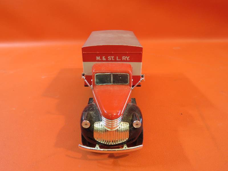 lot 310 image: Minneapolis & St. Louis Railway Truck