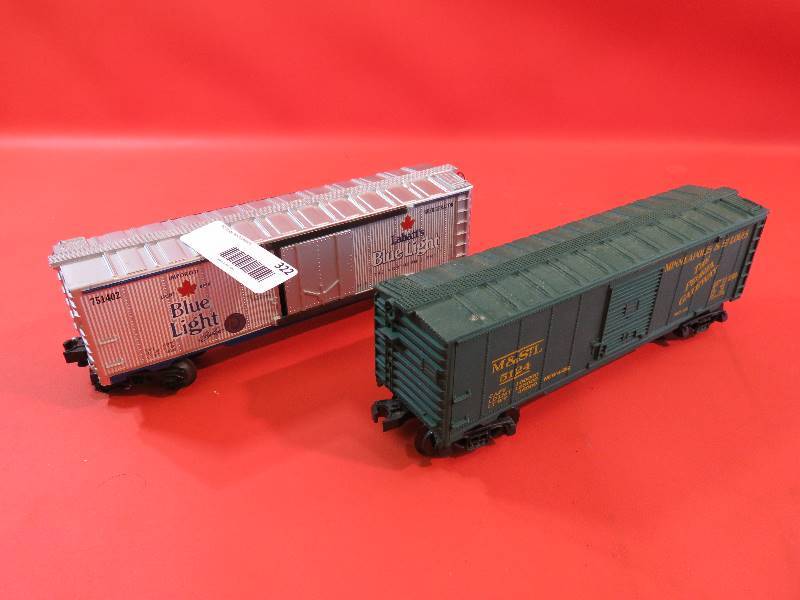 lot 322 image: Vintage Train Cars