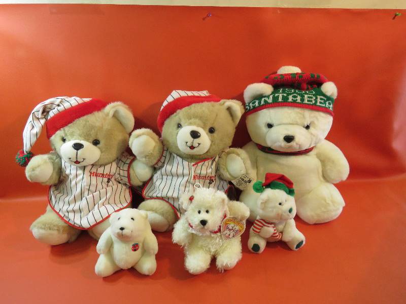 lot 346 image: Collectible Plush Bears