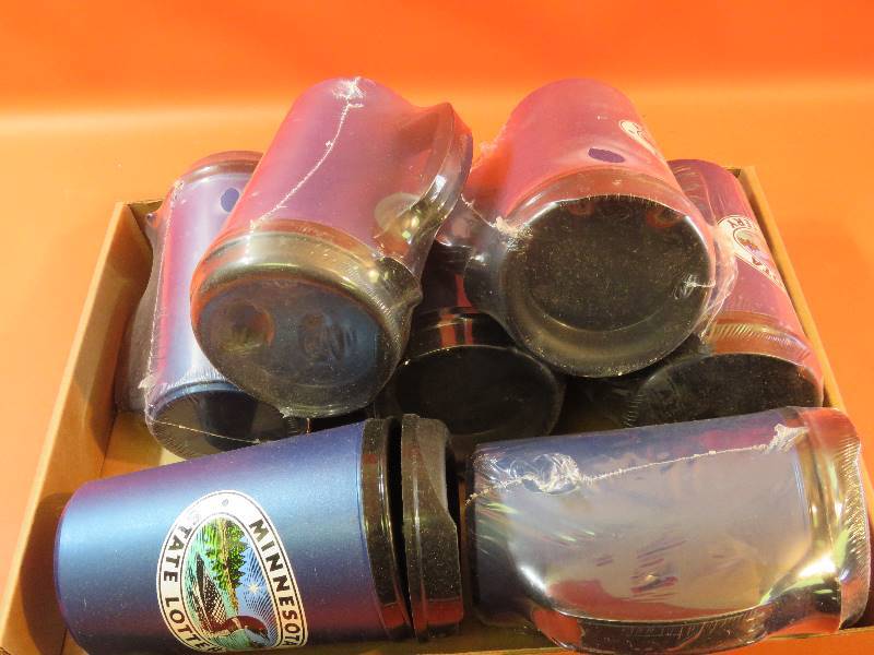 lot 374 image: Travel Mugs