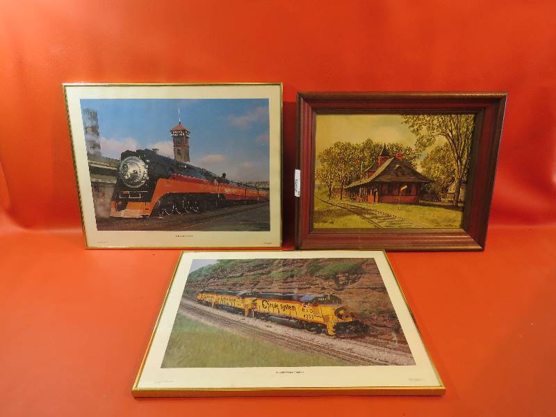 lot 380 image: Train Decor