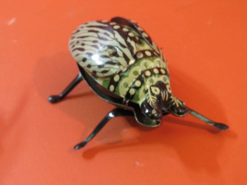 lot 442 image: Vintage Wind Up Bug
