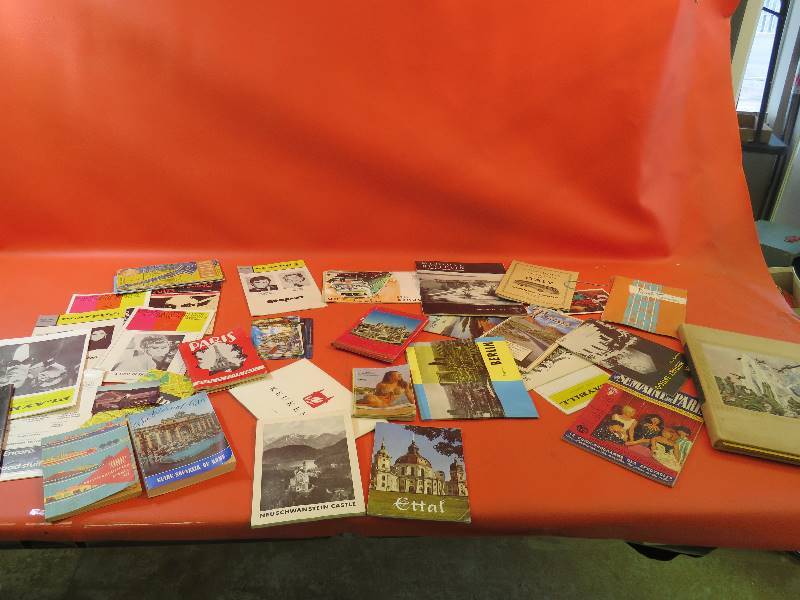 lot 447 image: Collectible Advertisements