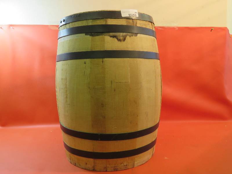 lot 481 image: Vintage Wood Barrel