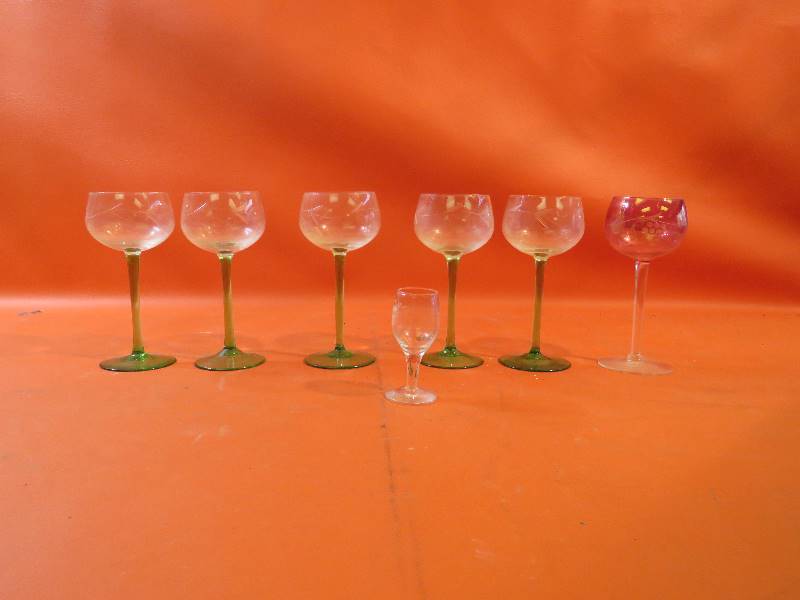 lot 503 image: Collectible Wine Glasses