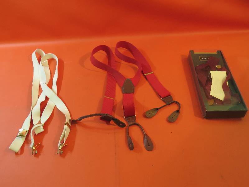 lot 512 image: Suspenders