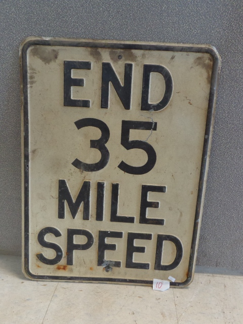 lot 10 image: Road Sign