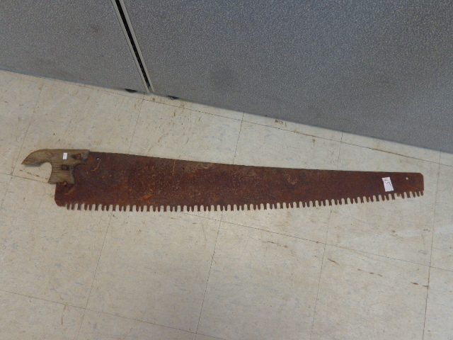lot 15 image: Antique Saw