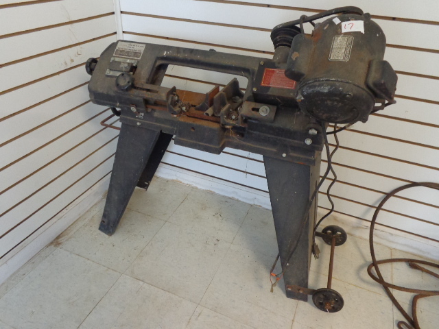 lot 17 image: Metal Cutting Band Saw