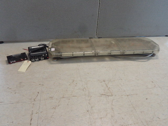 lot 23 image: Squad Car Light Bar