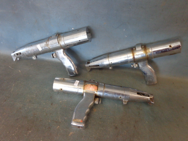 lot 33 image: Air Saws