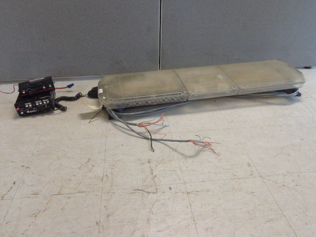 lot 48 image: Squad Car Light Bar