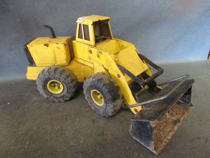 lot 66 image: Tonka Front End Loader