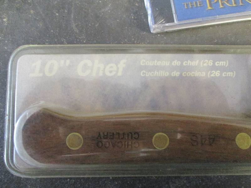 lot 52 image: Cookie Jar, Plates and Chef Knife