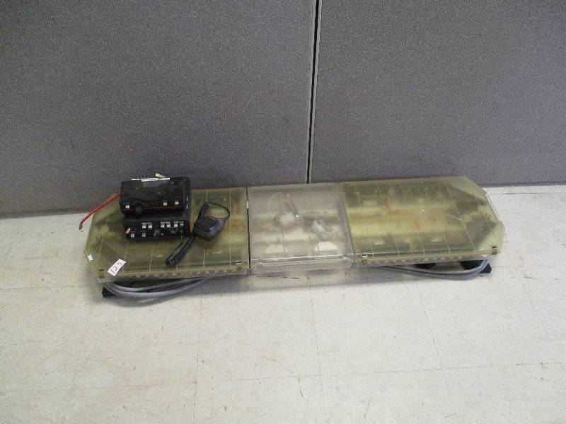 lot 125 image: Squad Car Light Bar