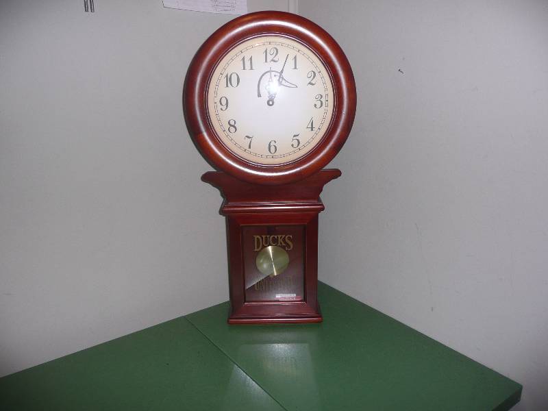lot 2 image: Ducks Unlimited Mantel  Wall Clock - Works & Is New Condition