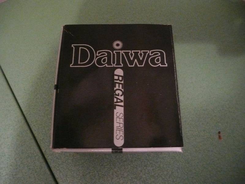 lot 21 image: Vintage - Diawa Spinning Reel D 1300 - Still In Box
