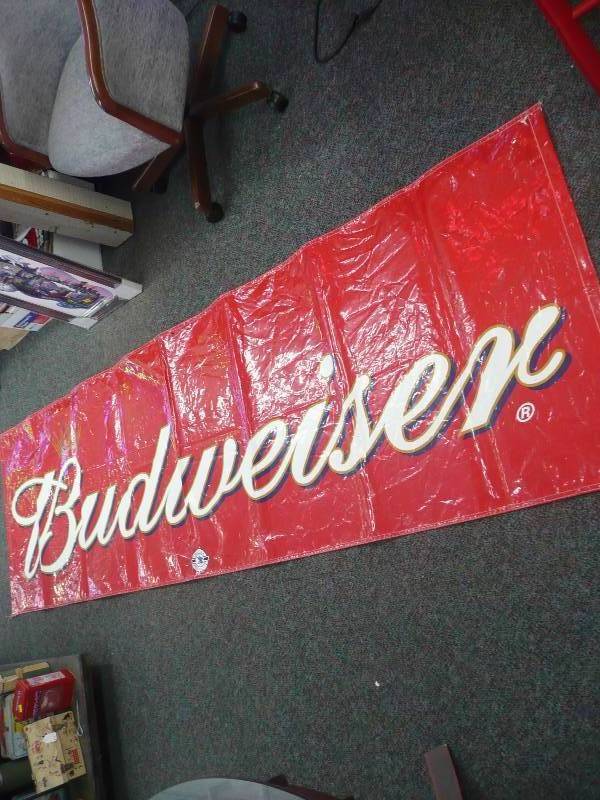 lot 46 image: Budweiser Banner Approx 114wide 34wide