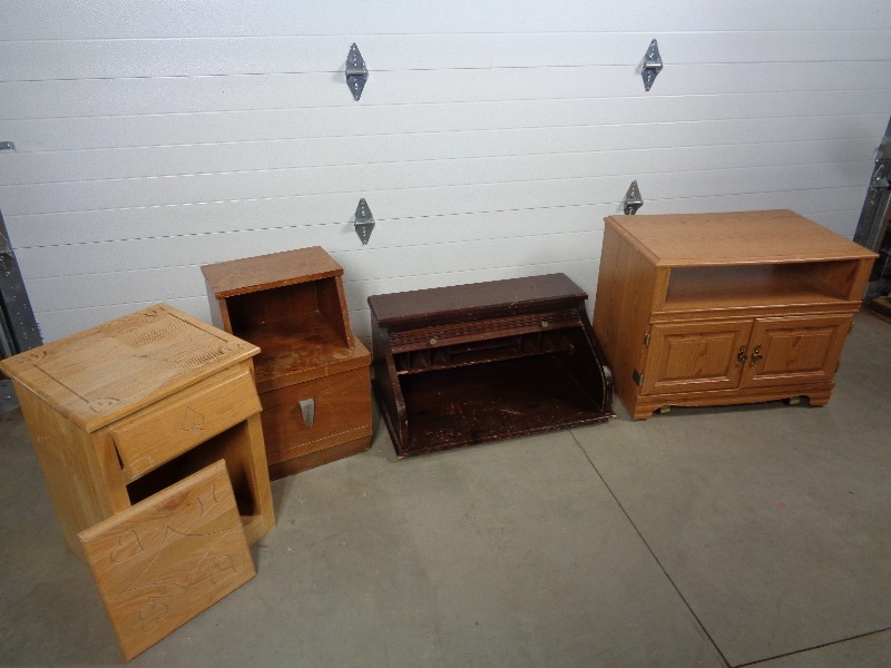 lot 119 image: Take What You Want Furniture