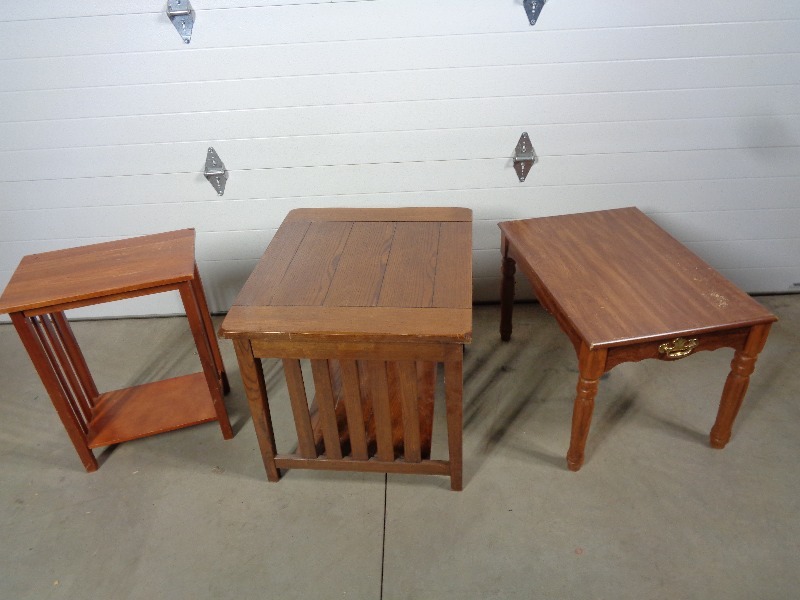 lot 125 image: Project End Tables