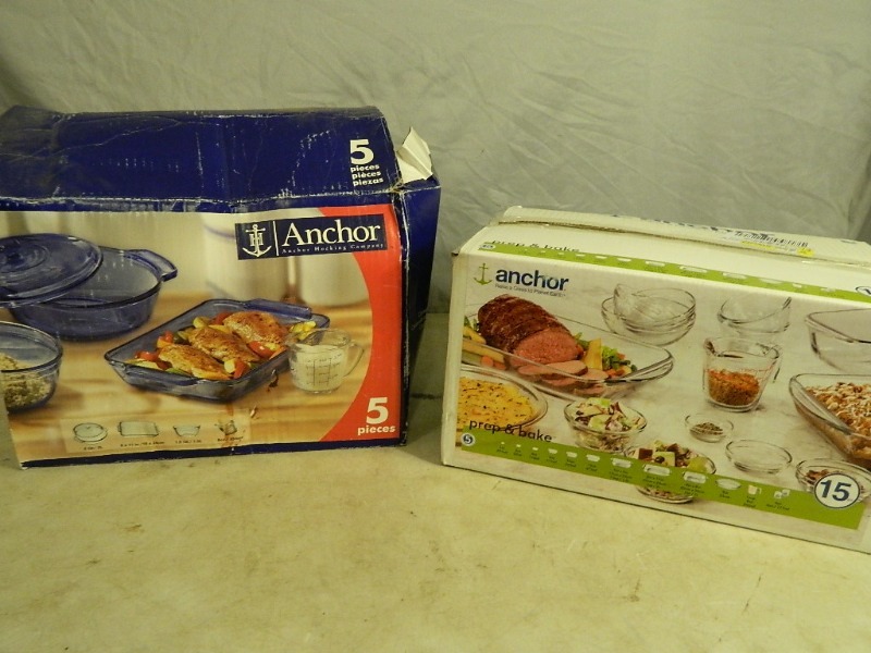 lot 32 image: 2 New Anchor Bake Sets