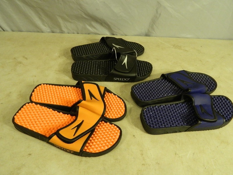 lot 38 image: 3 New Unisex Speedo Sandals