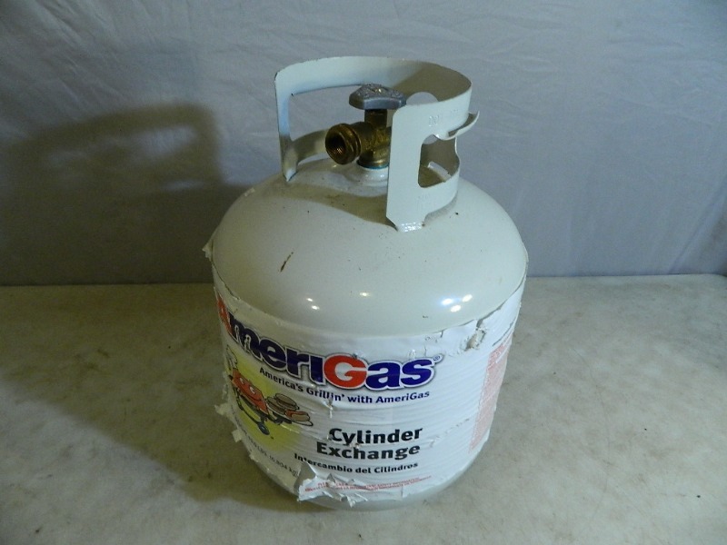 lot 55 image: 20 LB Propane Tank