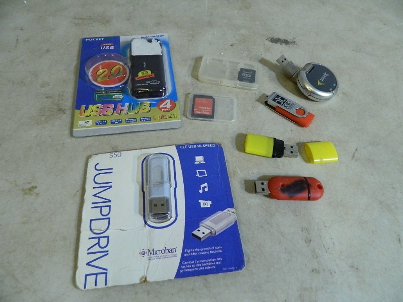 lot 59 image: Jump Drives, USB Hub, and More